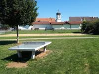 Platz der Begegung - Tischtennisplatt und Beachvolleyball